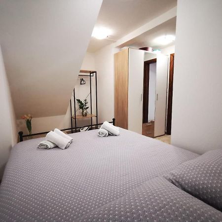 Apartman Ivo Lägenhet Novigrad Istria Exteriör bild